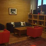 At White Lavina شقة