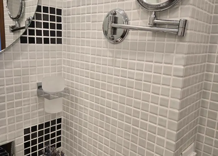 At White Lavina アパート